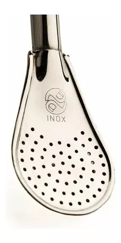 Detalle del filtro tipo cuchara de una bombilla para mate de acero inoxidable (inox).